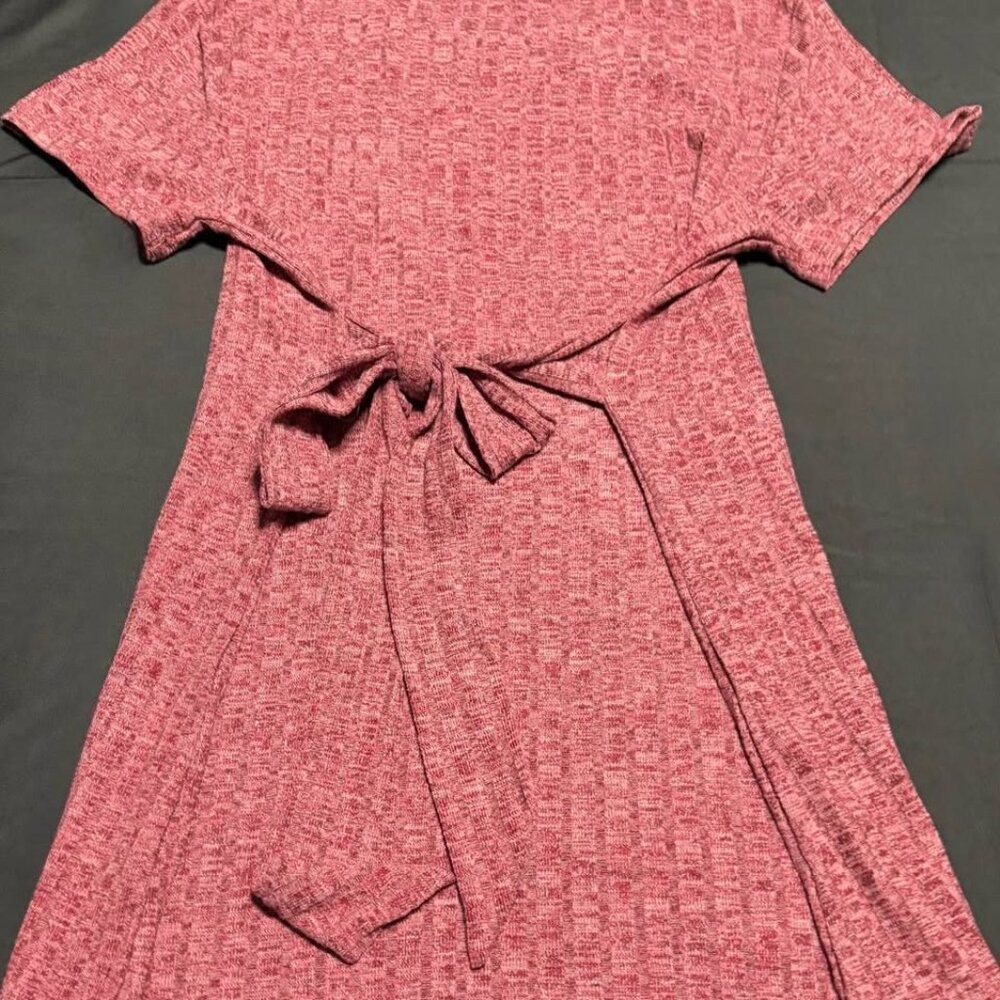 NWT Ekouaer Maternity Top Small Pink Marled Tie Back Short Sleeve Knit Shirt